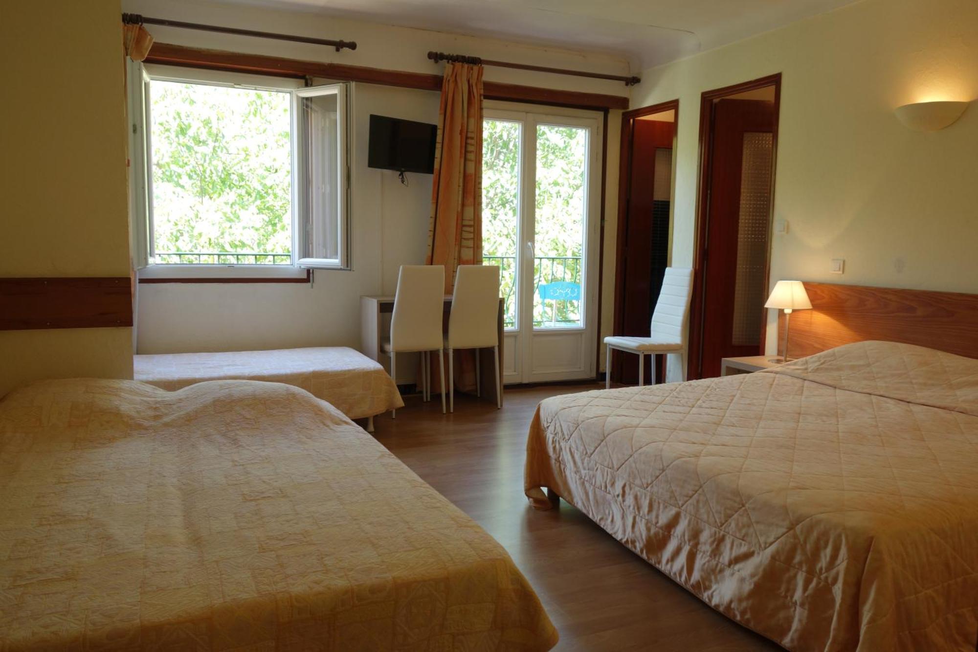 Hotel Le Prejoly Saint-Vallier-de-Thiey الغرفة الصورة