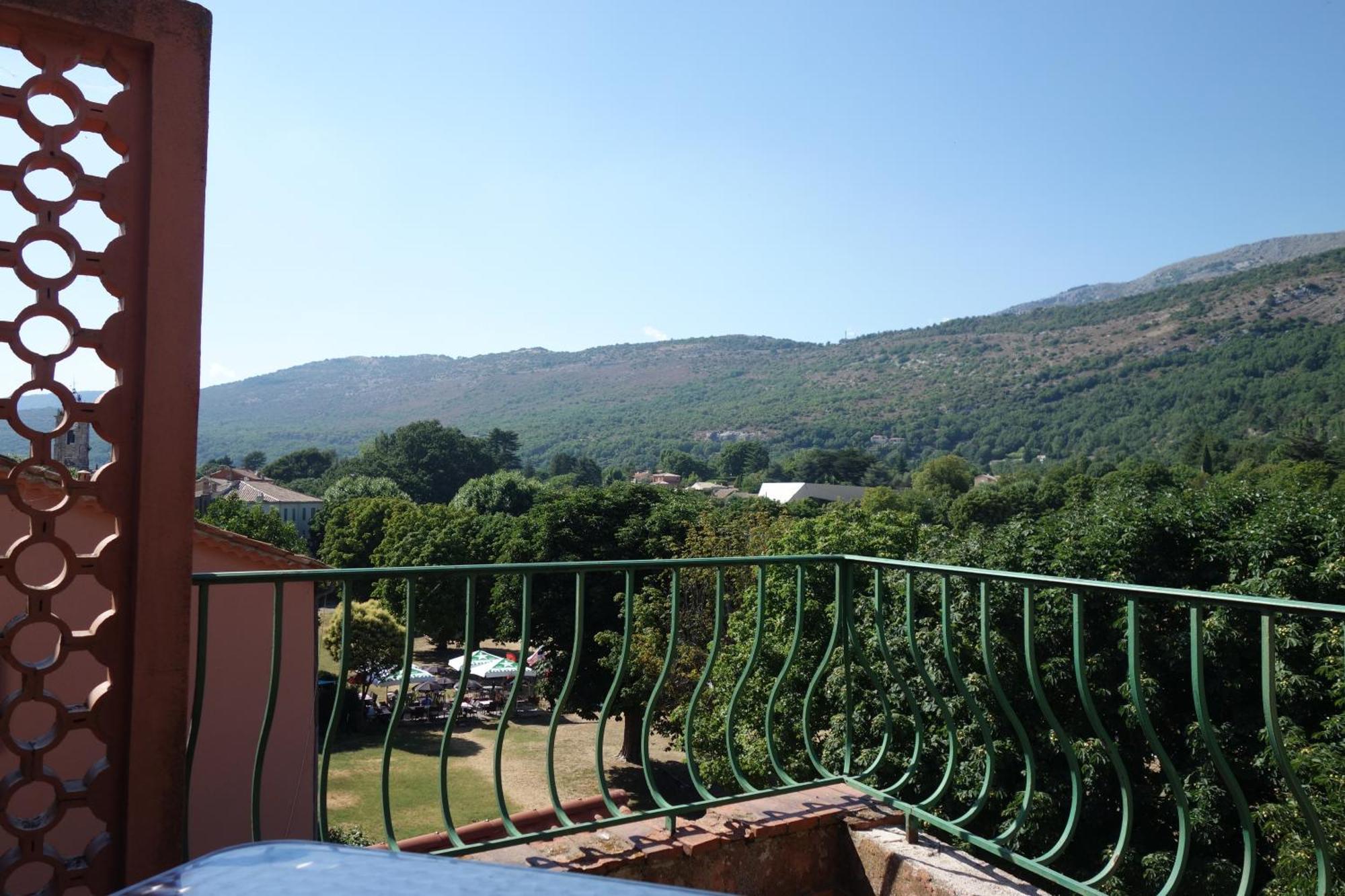 Hotel Le Prejoly Saint-Vallier-de-Thiey الغرفة الصورة