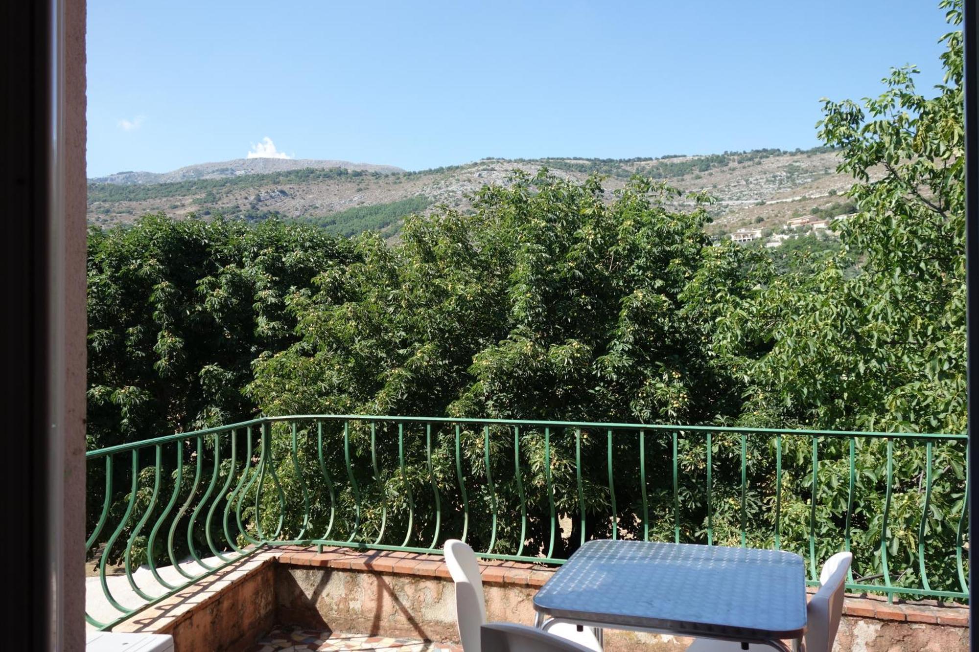 Hotel Le Prejoly Saint-Vallier-de-Thiey الغرفة الصورة